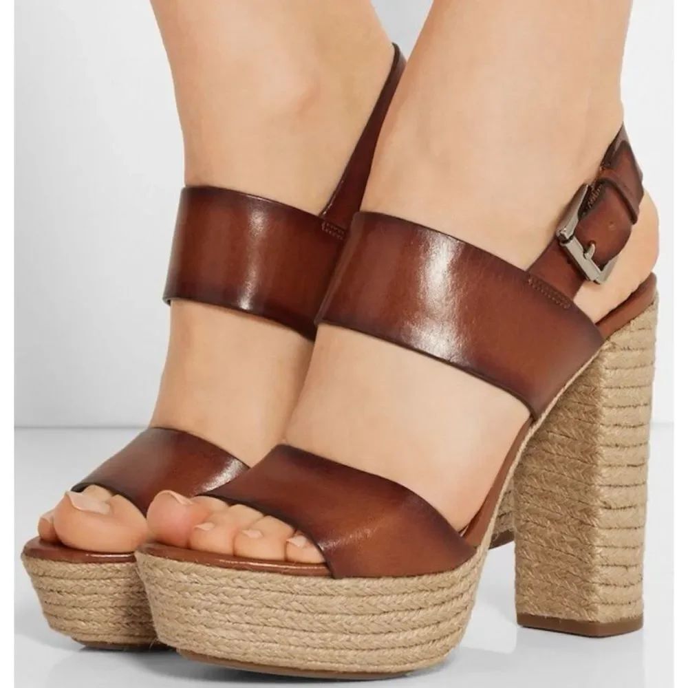 Michael Kors Collection Summer
Leather Jute Sandal Size 10.5~ Like New
